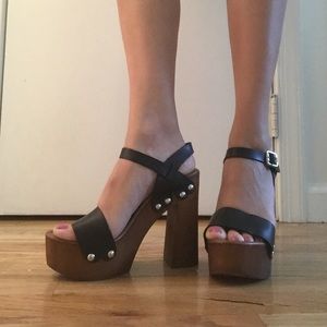 Steve Madden size 7 wooden pumps